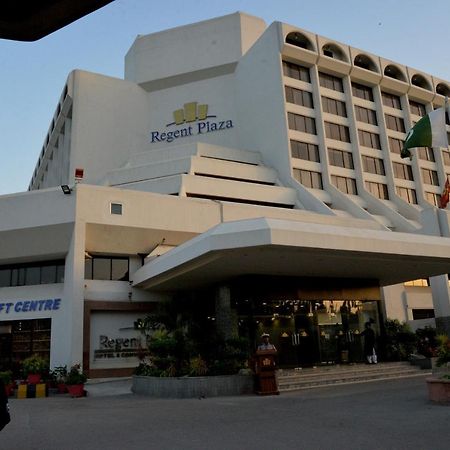 Regent Plaza Hotel & Convention Center Карачи Екстериор снимка